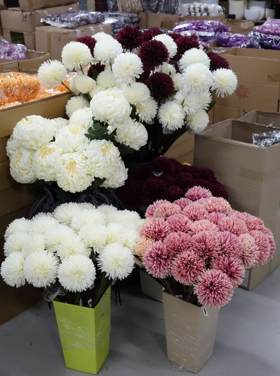 Hurtownia kwiatów żywych na Elizówce to miejsce, w którym każdy znajdzie coś dla siebie