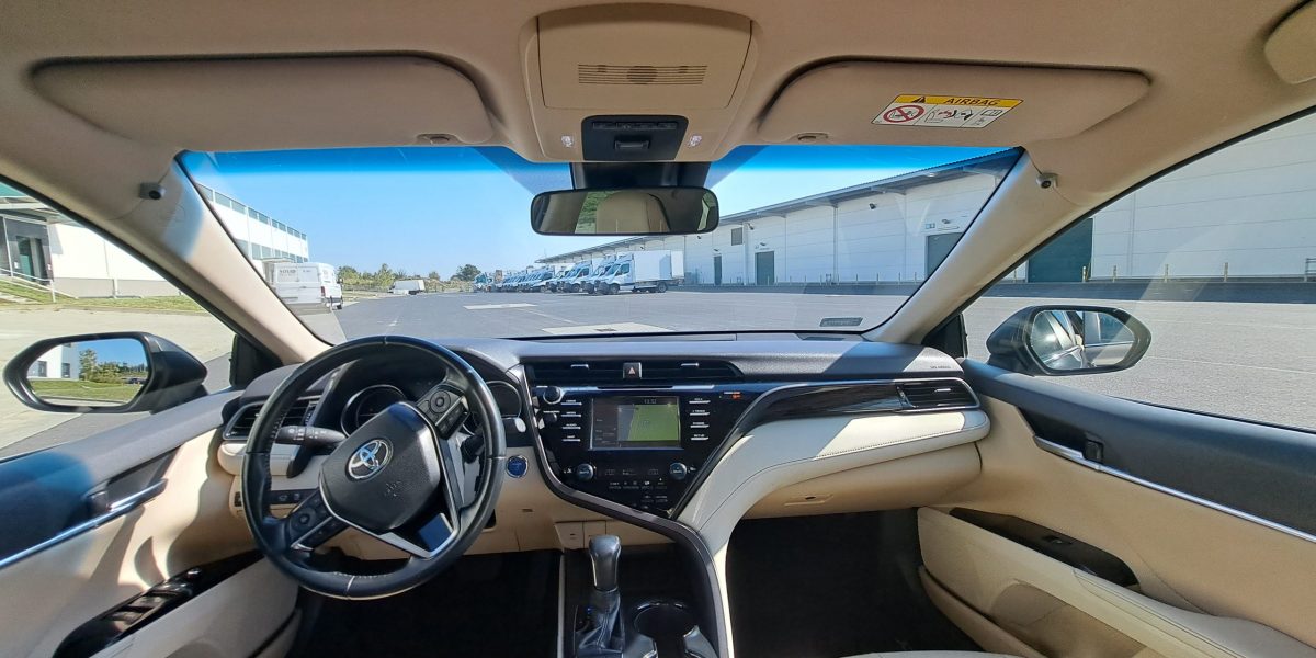 Przetarg nieograniczony na sprzedaż samochodu Toyota Camry Hybryd MR`18 E6d 2019