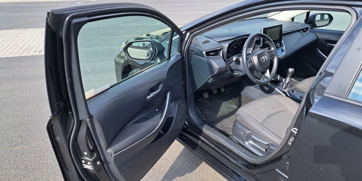 Ogłoszenie o przetargu nieograniczonym na sprzedaż samochodu Toyota Corolla 1.5 MR`19 E6 z 2022 r. LU866NS