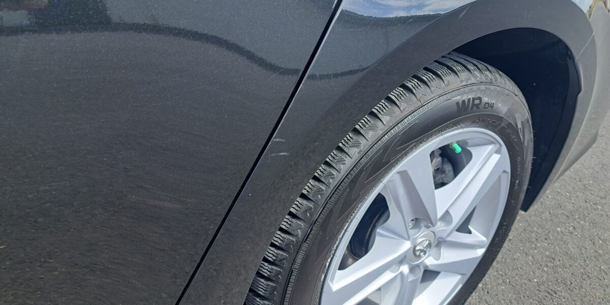 Ogłoszenie przetargu nieograniczonego na sprzedaż samochodu Toyota Corolla 1.5 MR`19 E6 z 2022 roku.